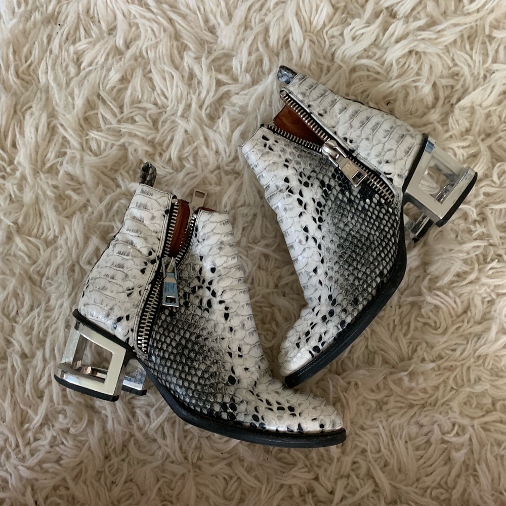 Jeffrey Campbell cut out heel snakeskin white gray